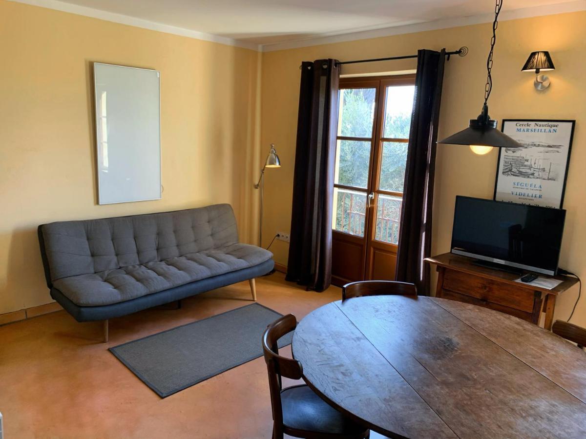 Vinauberge Poilhes Eksteriør billede